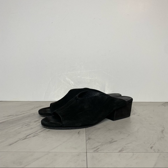 Eileen Fisher Slip Ons - Picture 11 of 11